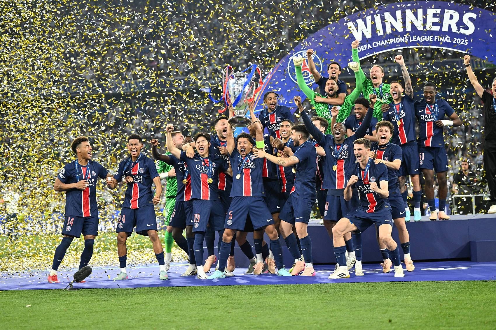 关于欧联赛后再迎强敌；巴黎圣日耳曼强势反弹；主帅态度：媒体盛赞；球探报告显示潜力的信息