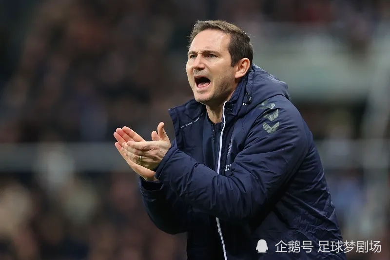 转折点山东男篮临场应变；英超今晚攻防权衡；话题不断；年轻球员得到机会的简单介绍-九游网站入口官网